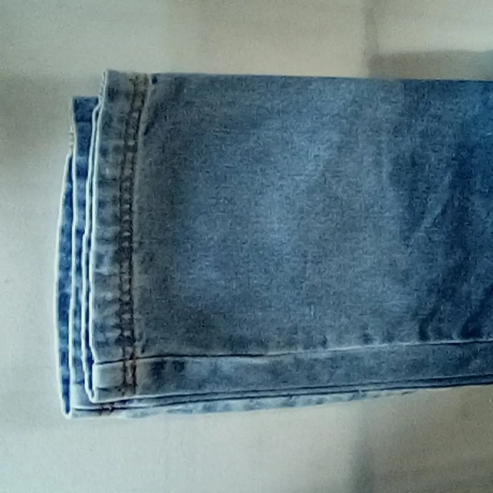 518016...Motherhood Straight leg Jeans Size Medium
